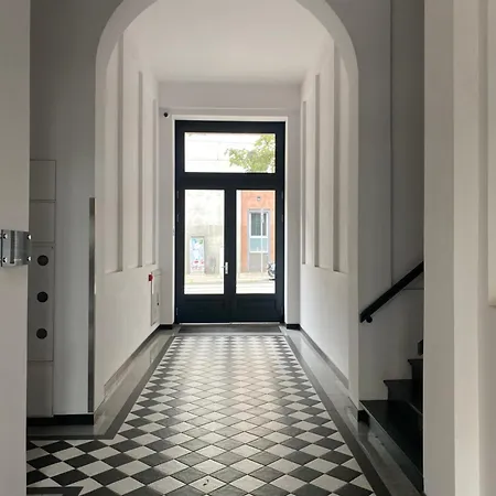 Old Town Twenty Three *