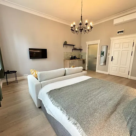 Old Town Twenty Three