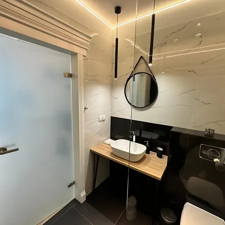 Апартаменти Old Town Twenty Three