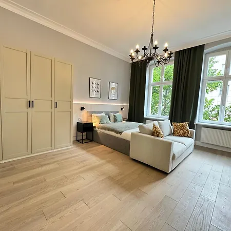 Old Town Twenty Three Апартаменти Познань