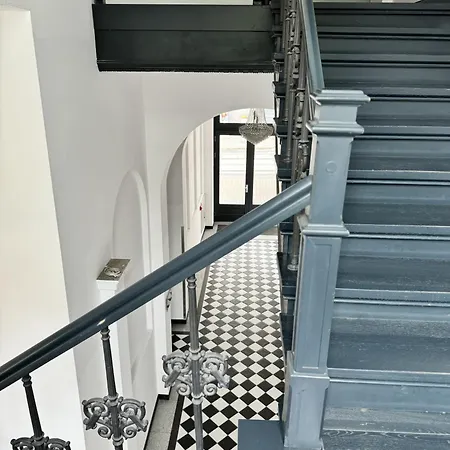 Old Town Twenty Three Познань