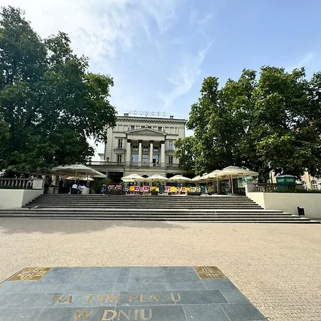 Old Town Twenty Three Познань