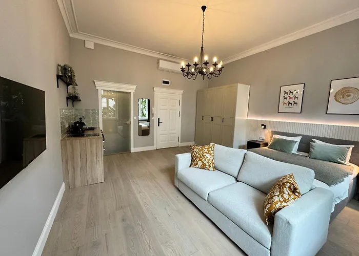 Old Town Twenty Three